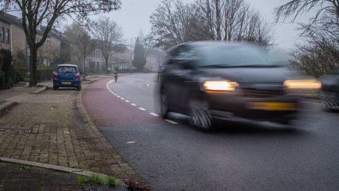 Verkeersoverlast Mook en Molenhoek: nu vast borden, dan gesprek met regio - voorstel om van Spoorzone meteen natuurgebied te maken gaat niet door