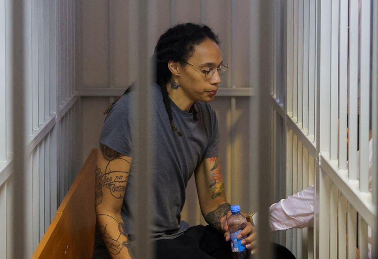 De Amerikaanse Brittney Griner is tot negen jaar cel veroordeeld wegens het bezit van cannabisolie. Beeld REUTERS