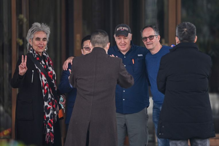De WHO-missie naar Wuhan in februari, met Marion Koopmans (links), Peter Daszak (derde van links) en Peter Ben Embarek (tweede van rechts).  Beeld AFP