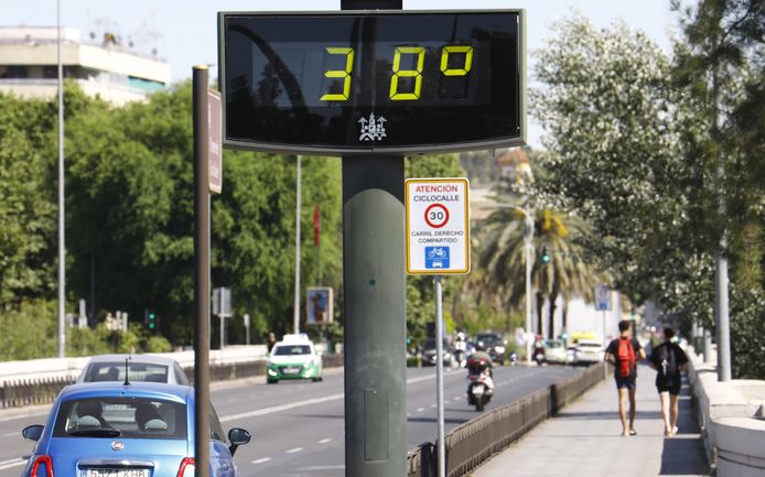 De thermometer in Cordoba wijst 38 graden aan.