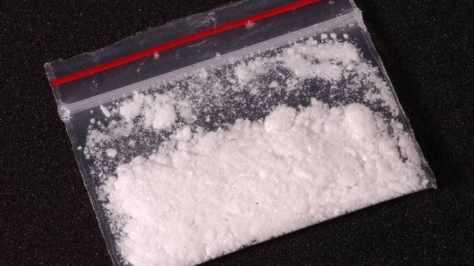 Drugsbende riskeert 5 jaar cel voor verkoop kilo’s cocaïne en heroïne: “Maar gevangenis is de universiteit van de criminaliteit.”