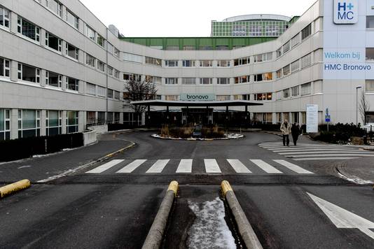 Buitenkant van ziekenhuis Bronovo