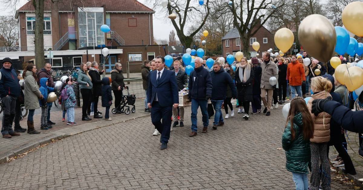 Honderden ballonnen de lucht in voor overleden Kyuss (9): ‘Hij had net zijn verjaardag gevierd’