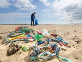 Nog nooit zo veel afval op het strand: 3 ecowarriors delen hun beste tips voor een zero-waste zomeruitstap