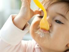 Potjes babyvoeding met nog 100 procent vitamines erin? Dat kan helemaal niet