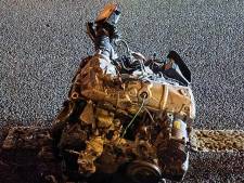 Motorblok slingert uit auto op A2 bij Zaltbommel, verkeer rijdt tijdens werkzaamheden illegaal over het fietspad
