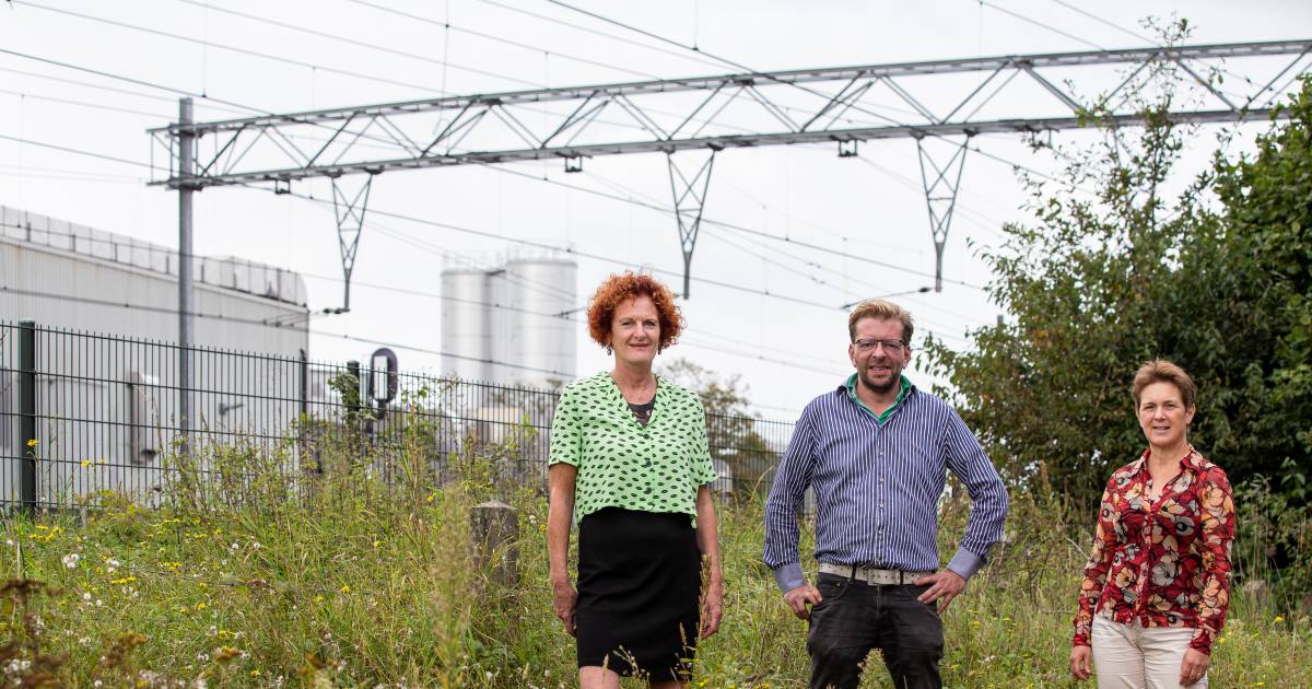 Klankbordgroep wil niet meer afwachten wanneer #Vion en Hydrobusiness daadwerkelijk de stankoverlast aanpakken. 2 jaar aan de lijn