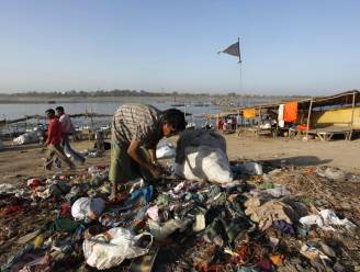 Plastic zakjes bedreigen India meer dan atoombom