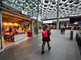 Boekhandel Relay op het Centraal Station in Den Haag heeft veel last van dieven.