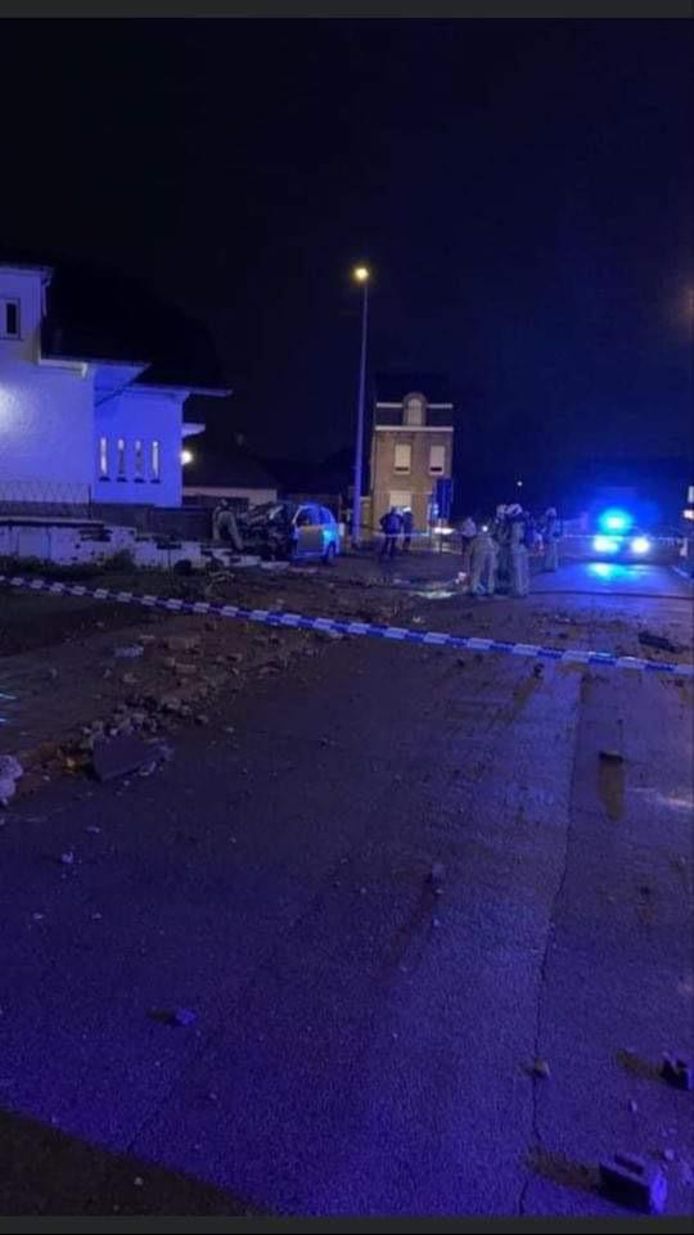 Achtervolging na carjacking in Nederland eindigt met crash tegen muur in Zemst