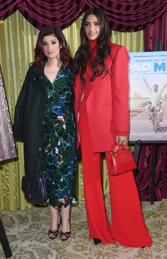 Actrices Twinkle Khanna en Sonam Kapoor spelen mee in 'Pad Man'.