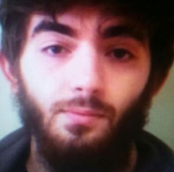 De Franse 24-uurs nieuwszender France Info toonde vanmiddag deze foto van de uit Tsjetsjenië afkomstige dader.