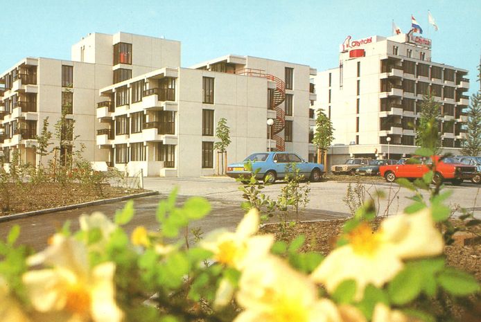 City Hotel met appartementen.