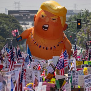 Massale protesten verwacht tegen Trump-regering in de VS: ‘Zorgen om democratie zijn groot’