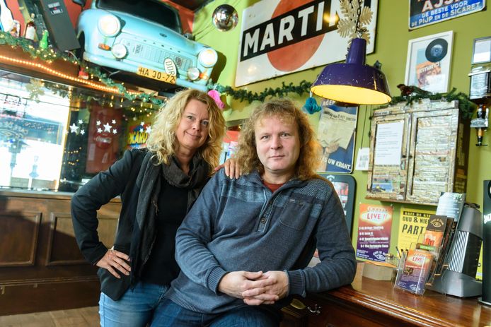 Liset Heukels en Toon Eppink van café De Stam.