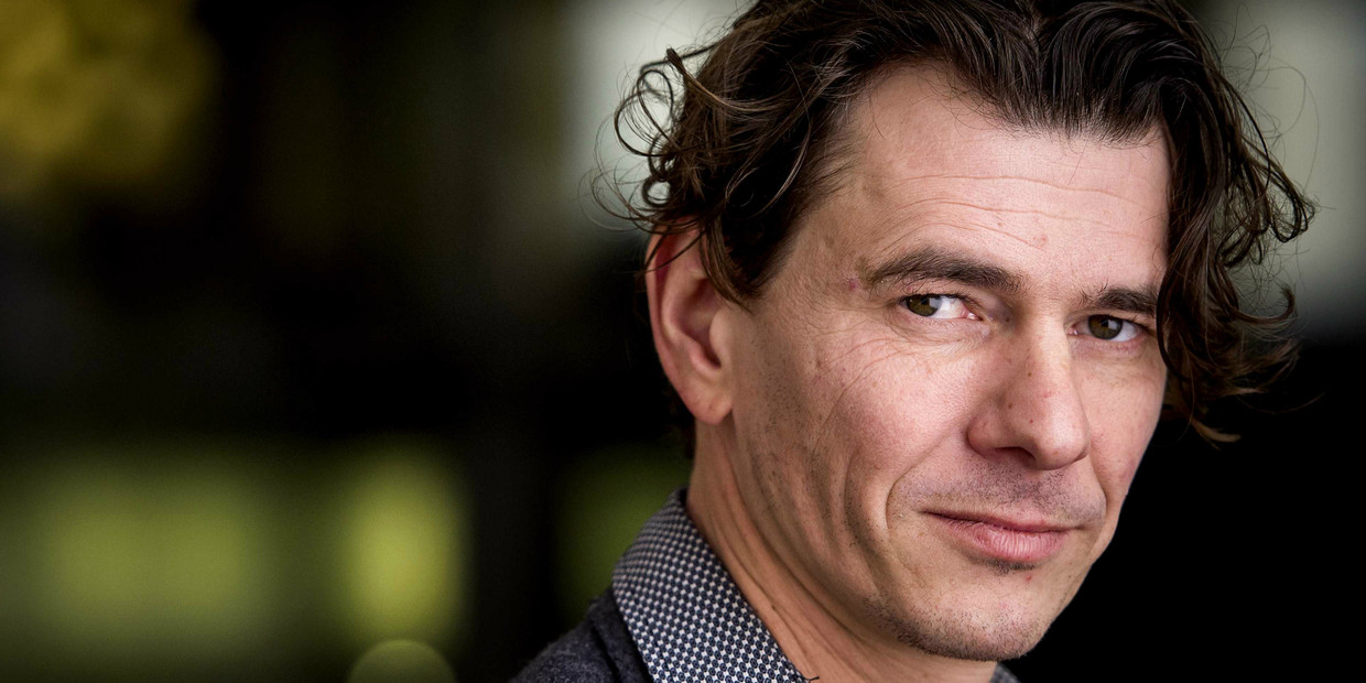 Volgens Dimitri Verhulst hoort de Nacht bij de iconen van de Nederlandse cultuur. Beeld ANP