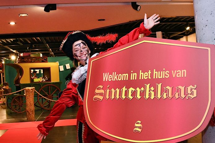 Roetpiet verwelkomt vanaf 14 november iedereen in het Huis van Sinterklaas.