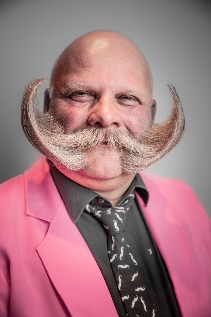 Tien jaar geleden begonnen als grap, nu tweede plaats op WK “Mijn snor is mijn handelsmerk