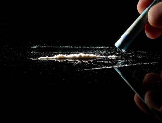 Is cocaïne het nieuwe normaal bij jongeren? Liam en Emma getuigen: "Je vraagt me beter wie het niét doet" 