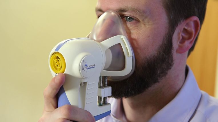 Dit toestel moet het eenvoudiger en goedkoper maken om kanker op te sporen. Beeld Owlstone Medical