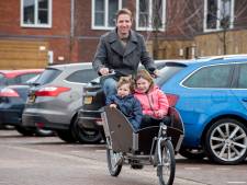 Fietsprofessor uit Ede: ‘Mijn woonwijk is voor een groot deel weggegeven aan de auto’