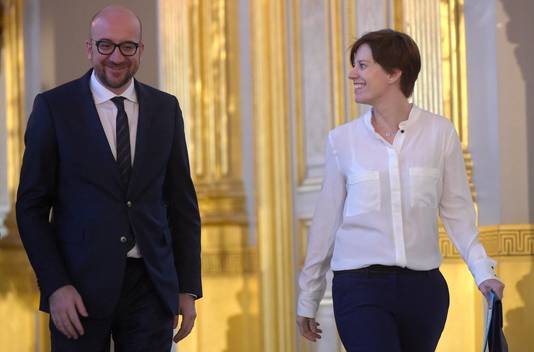 Premier Michel met zijn partner Amélie Derbaudrenghien.