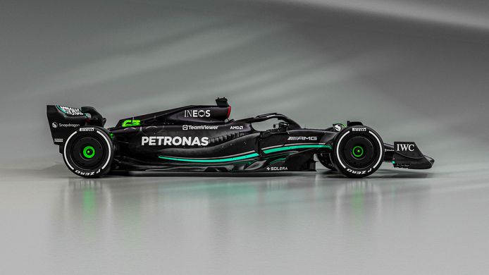 Voici la Mercedes que piloteront Lewis Hamilton et George Russell en 2023.