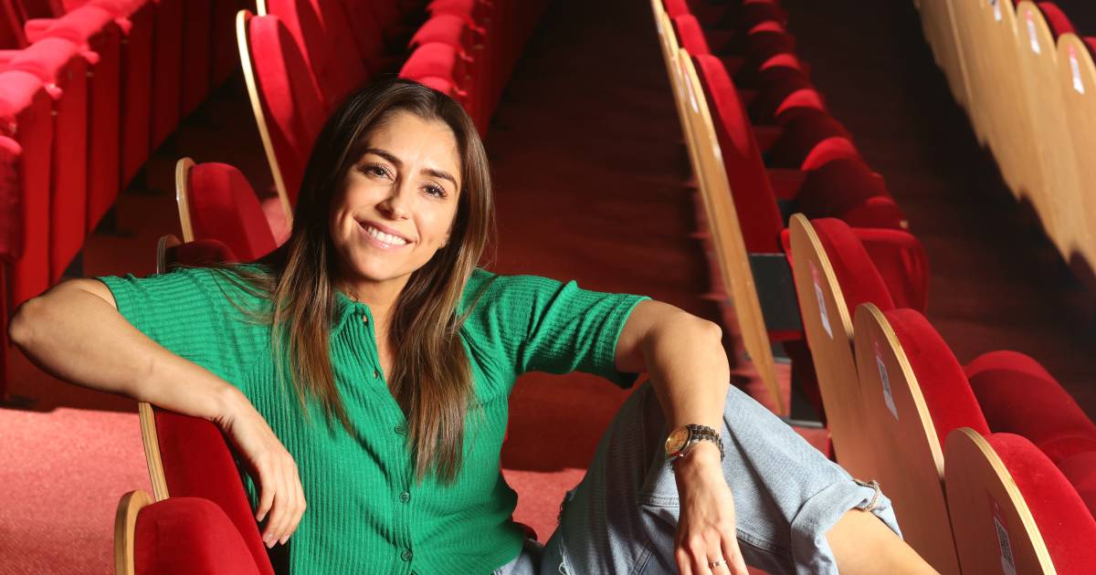 Kim Van Onsen scrive una lettera al suo primo amore in vacanza.  “Io ero Johnny, ero Marina” |  Lettere d’amore da BVs