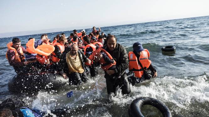 Veertien doden bij ongevallen met migrantenboten bij Griekenland