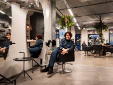Twentse kappers knippen zichzelf in de vingers: ‘Voor corona was ik schuldeloos, nu heb ik 88.000 euro schuld bij de Staat’