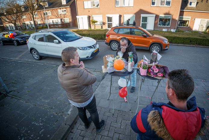 El Drive Thru Verjaardag Voor Jarige Marjolijn In Klundert Moerdijk Bndestem Nl