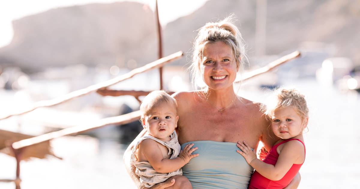 In visita a Natalie Miskens a Ibiza: “Non faccio sport. Questi ragazzi mi tengono in forma” |  In esclusiva per gli abbonati!