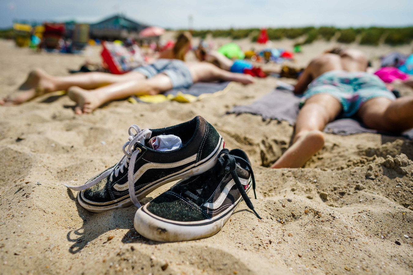 In Nederland is de ‘vakantiebonus’ dankzij de cao dik een week, in Duitsland is dat zelfs twee weken. Dat zegt de Europese vakbondskoepel Etuc in een vandaag gepubliceerd onderzoek.