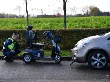 Auto en scootmobiel botsen op elkaar in Middelburg