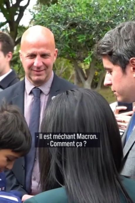 “Il est méchant Macron”, lance un adolescent à Gabriel Attal