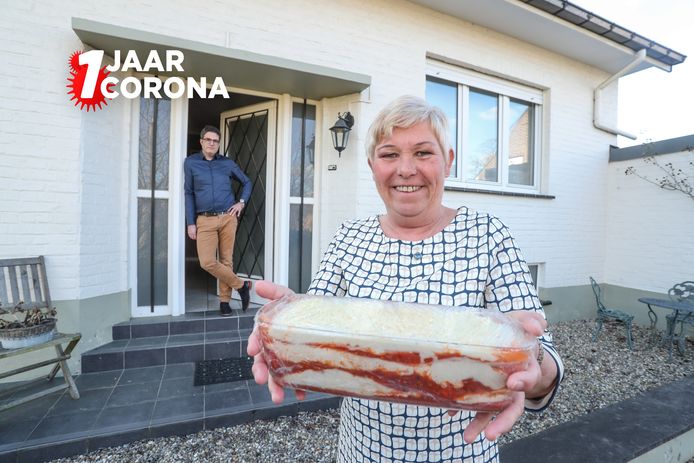 Buurvrouw Conny zorgt ervoor dat de bekende viroloog niet verhongert tijdens de coronacrisis.