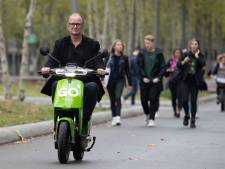 Vlotte testrit Go scooter in Eindhoven na moeizame start