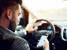 Près d'un Wallon sur deux utilise son téléphone au volant