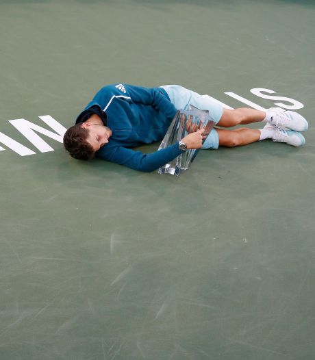 Thiem verslaat Federer in finale Indian Wells