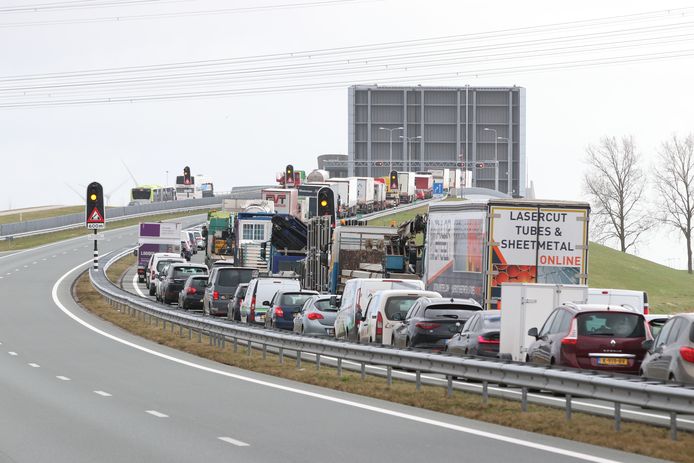In maart dit jaar weigerde de Ramspolburg ook al dienst, met lange files tot gevolg.