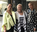 Polina (d) avec sa mère Svetlana (g).