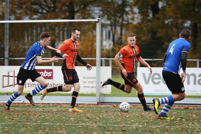 neutrale vermogen lassen FC Eindhoven AV met lege handen naar huis na 27 minuten voetbal in  West-Brabant | Amateurvoetbal | ed.nl