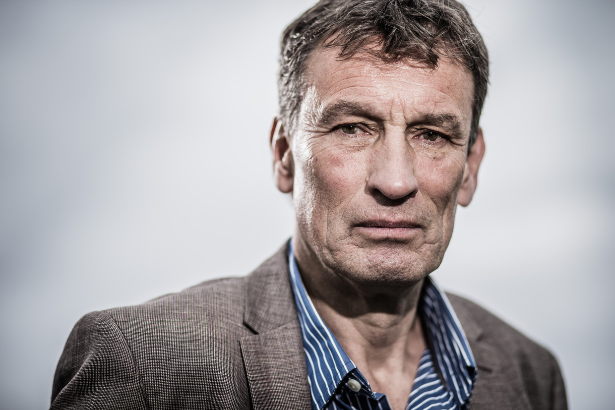 Hans Vandeweg Bob van Mol Statue