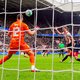 Heitinga na mislukte topper tegen PSV: ‘Ajax moet zijn verlies nemen’