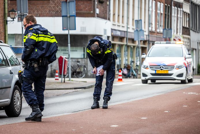Wie vanaf 1 april wordt betrapt op het rijden met extreem hoge snelheid buiten de bebouwde kom of onder invloed van drugs, wordt aangemeld voor een gedragscursus bij het CBR.