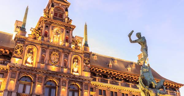 Antwerpen Scherpt Coronaregels Aan Horeca Moet Gegevens Van Elke Klant Noteren En Mondkapjes Moeten Vaker Op Brabant Bd Nl