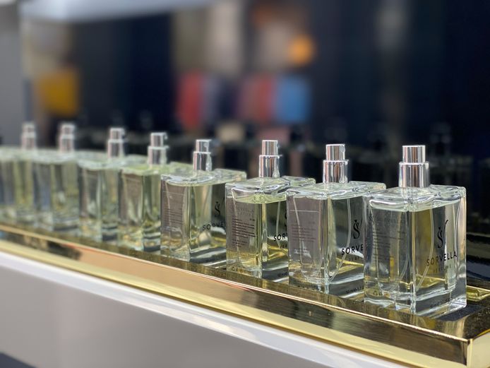 Nieuwe parfumwinkel in Koestraat: “Een tachtigtal geuren voor vrouwen en een vijftigtal mannen” | Gent | pzc.nl