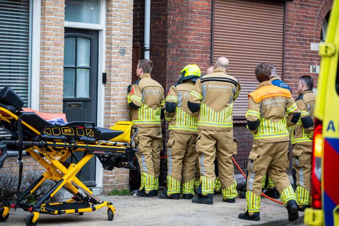 De brandweer bevreidde de man uit zijn benarde positie.