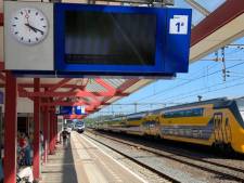 Acht mannen aangehouden bij steekpartij in trein, vakbond is het spuugzat en vraagt om maatregelen
