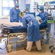 Ziekenhuizen moeten opnieuw meer bedden vrijhouden voor coronapatiënten: ‘Andere zorg uitstellen’